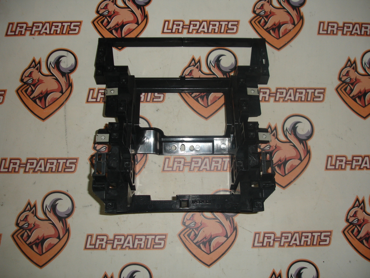 LR035354 Wspornik deski rozdzielczej RANGE ROVER L405 13-używany